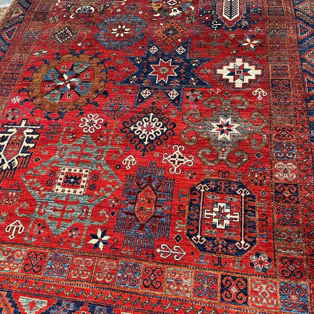 Star & Cross Kazak Carpet &mdash; hand-knotted Oriental rug