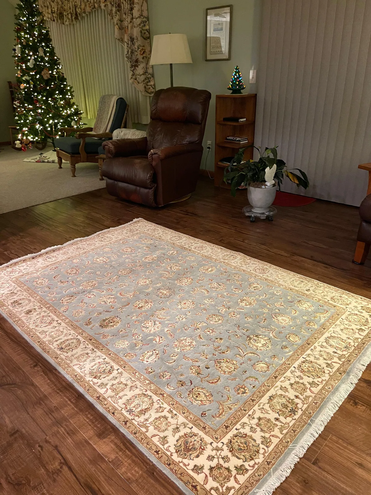 Pale Blue Garden Carpet &mdash; hand-knotted Oriental rug
