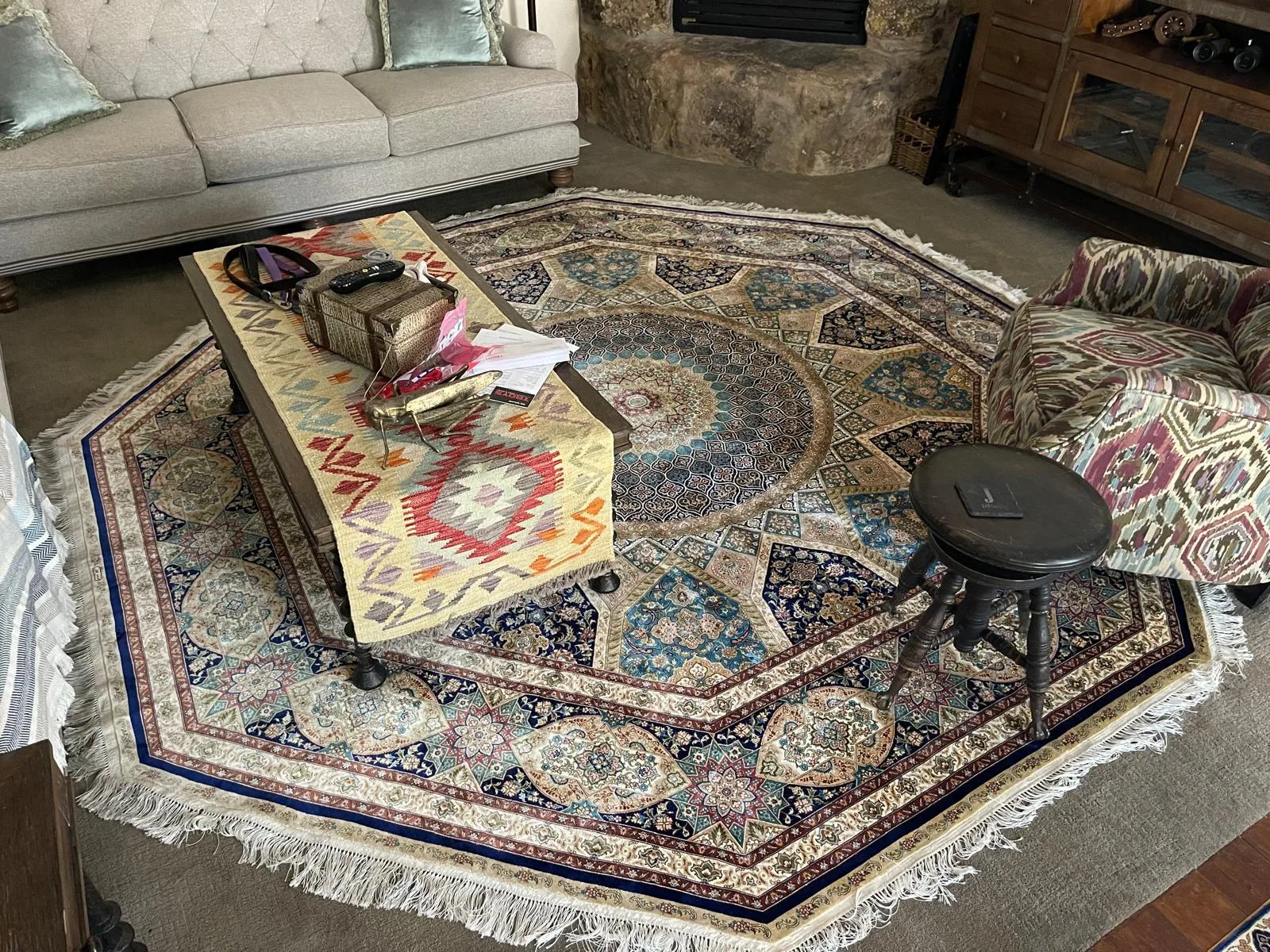 Octagonal Silk Medallion Carpet &mdash; hand-knotted Oriental rug